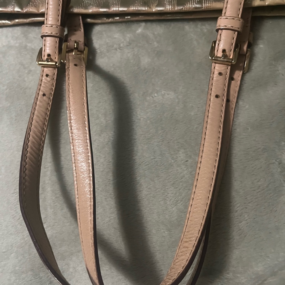 Beige Leather Handbag with Adjustable Straps